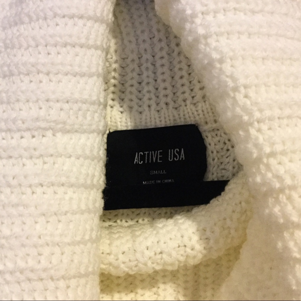 Comfy White Cowl Neck Sweater - Picture 3 of 6